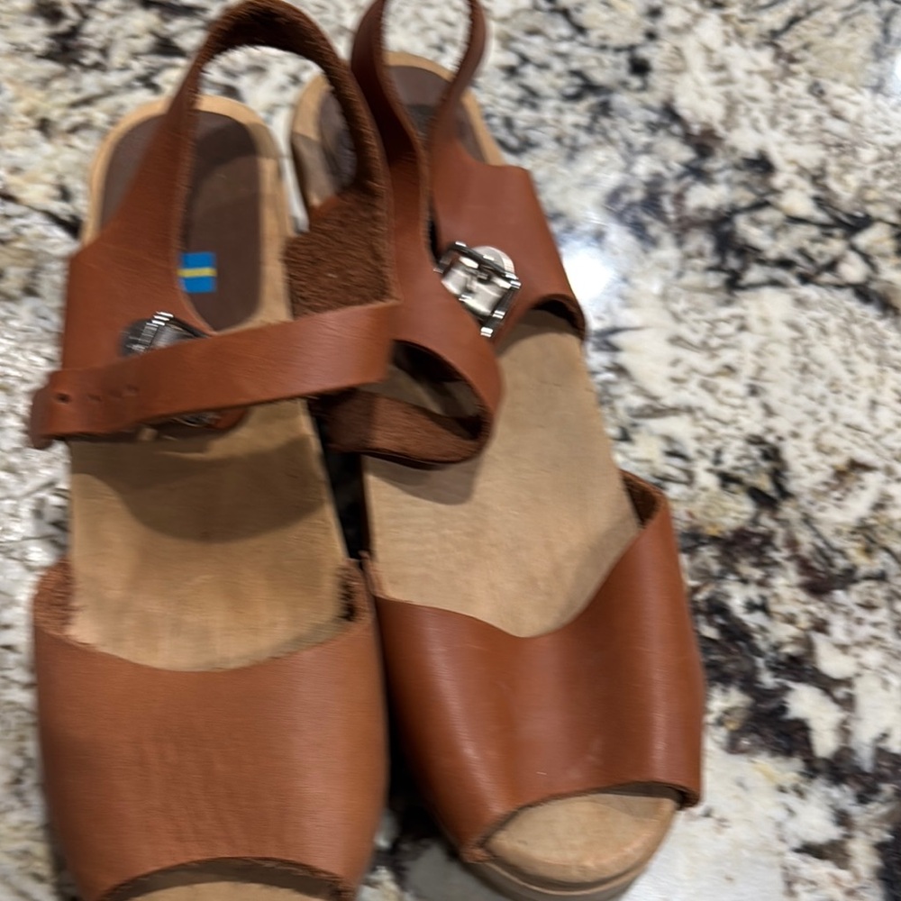 MIA Brown Leather Heels